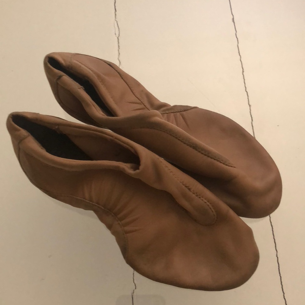 Bloch ladies pulse leather jazz shoes. Size 5